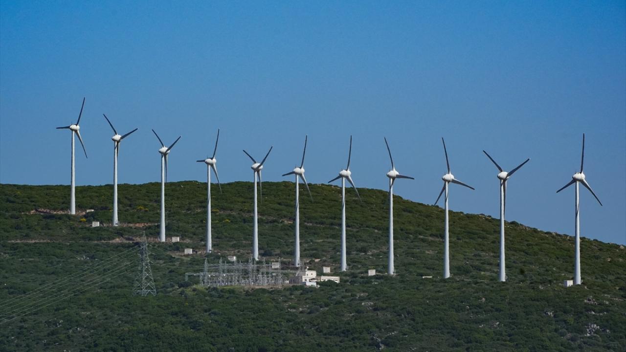 Ege'nin rüzgarı 2,5 milyon hanelik temiz enerji sağlıyor
