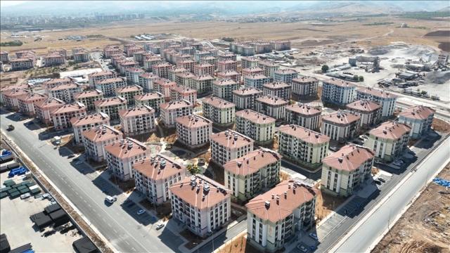 Yeniden imar süreciyle artan konut arzı kira fiyatlarını düşürüyor haber görseli