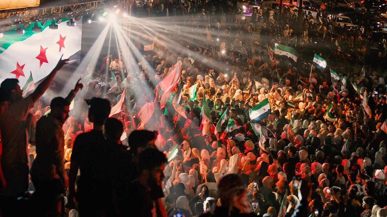 ABD'nin yaptırım kaldırma kararı Suriye'de sevinçle karşılandı
