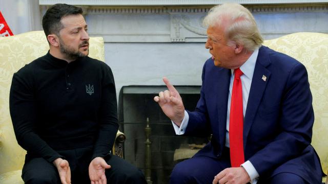 ABD Başkanı Trump ile Ukrayna lideri Zelenski arasındaki gerilim artıyor haber görseli