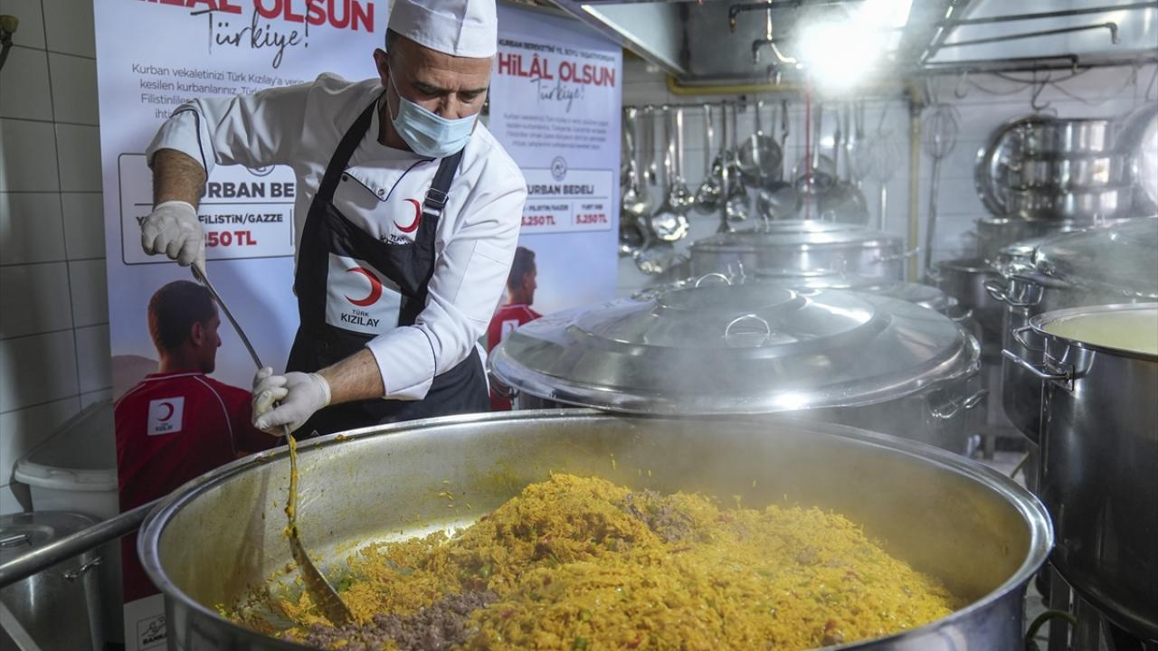 "22 ülkede kurban kesiyoruz"