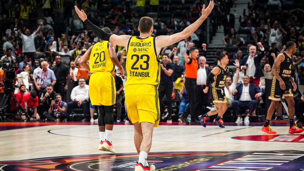  MVP Nigel Hayes-Davis