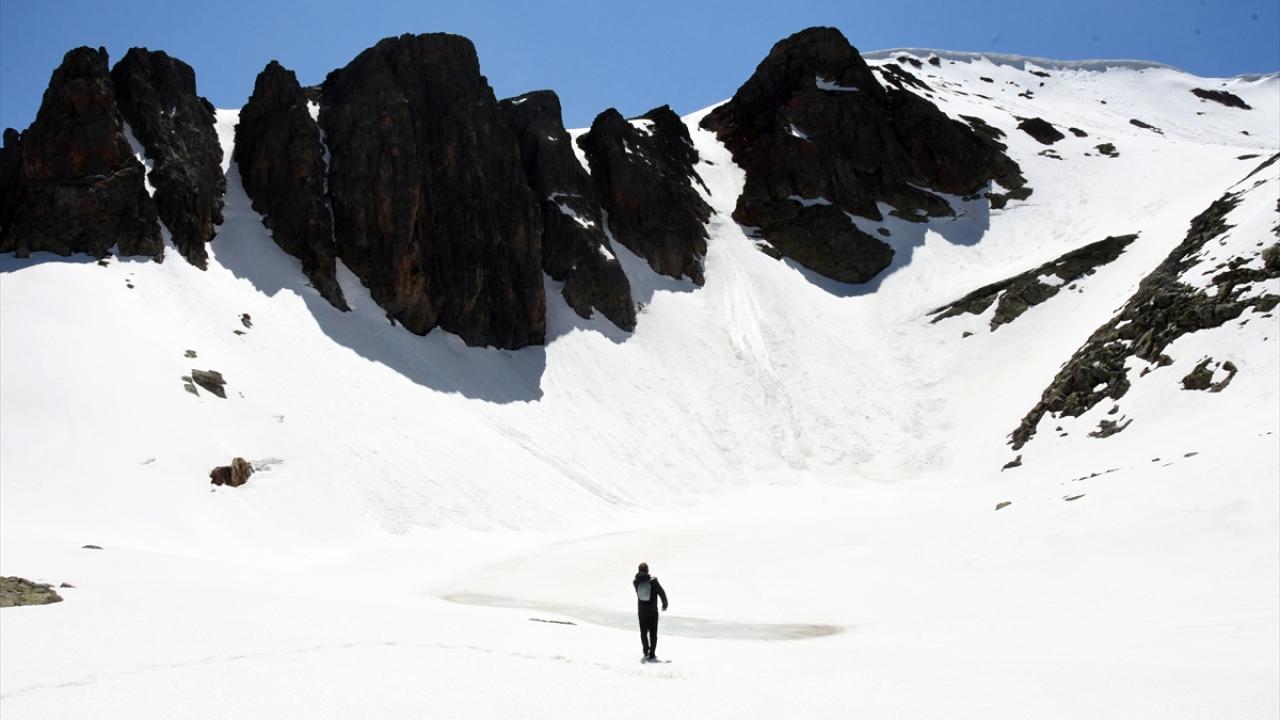 Artabel Gölleri Tabiat Parkı doğa tutkunlarını ağırlamaya başladı