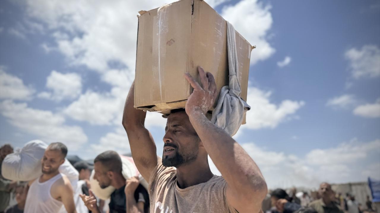Filistinliler 2. gününde de Gazze'deki yardım dağıtım noktasına akın etti
