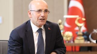 Şimşek'ten büyüme değerlendirmesi: Dezenflasyonun sürmesi programın başarısını ortaya koyuyor