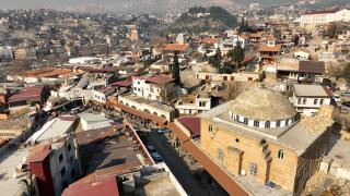 Bakan Kurum, Kahramanmaraş'ta restorasyonu süren Tarihi Kapalı Çarşı'nın görüntülerini paylaştı