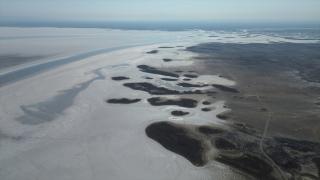 Tuz Gölü kuraklığın etkisiyle her geçen yıl küçülüyor