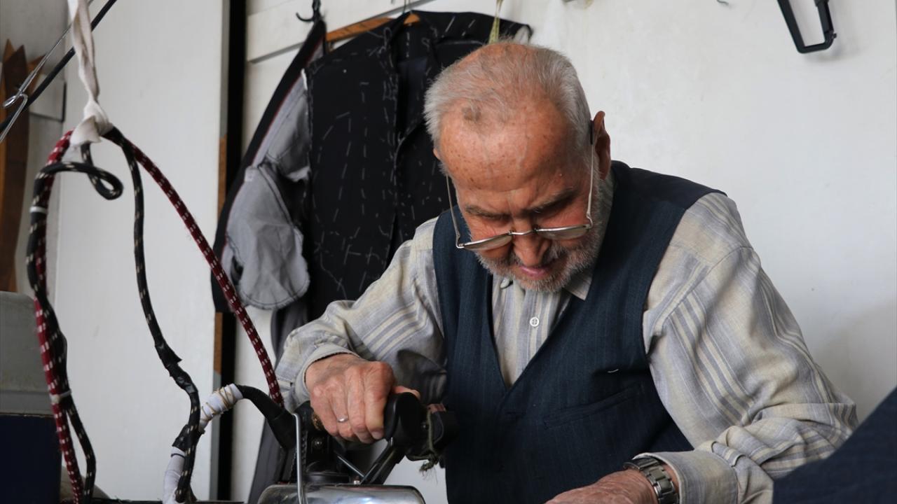 "Üç oğlumu bu meslekten kazandığım parayla okuttum