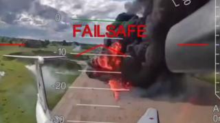 Ukrayna, Rus uçaklarına yaptığı saldırının yeni görüntülerini paylaştı