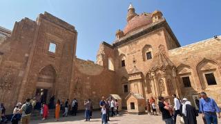 İshak Paşa Sarayı bayramda ziyaretçilerini ağırlıyor