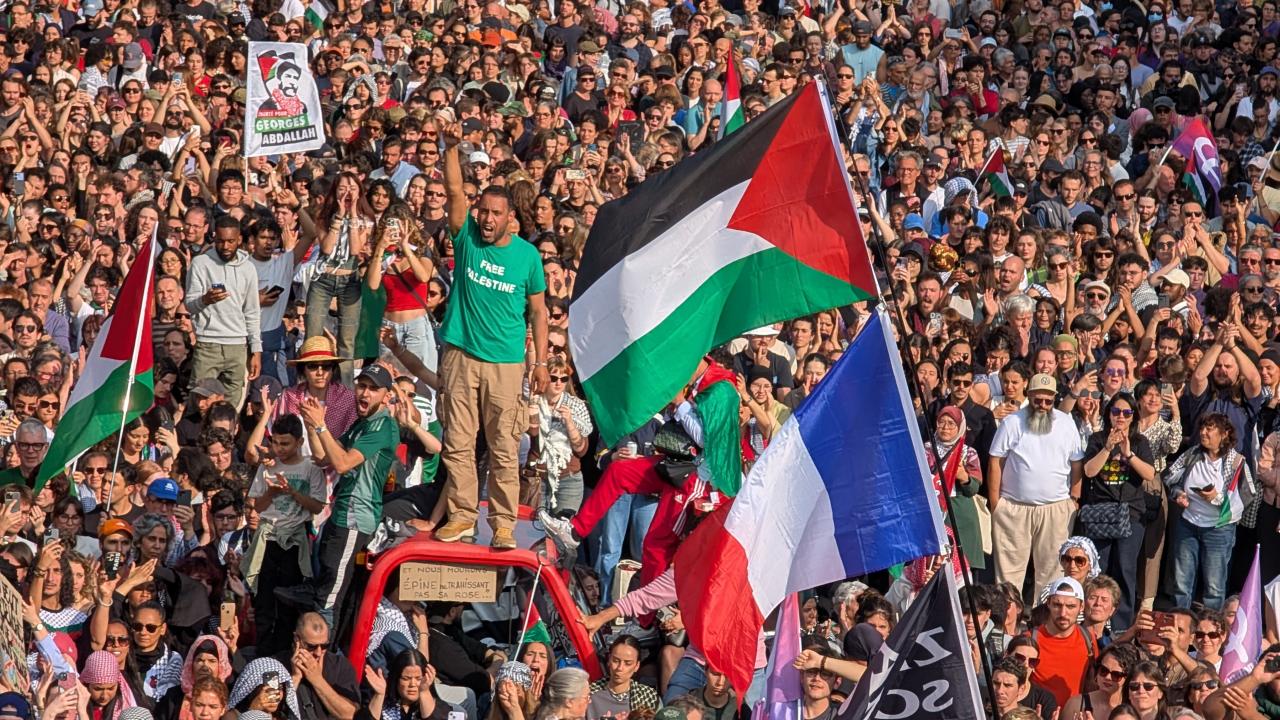Paris’te "Madleen" gemisinin durdurulması protesto edildi