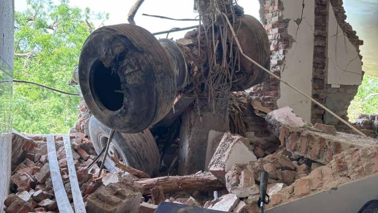 Hindistan`da uçak kazası