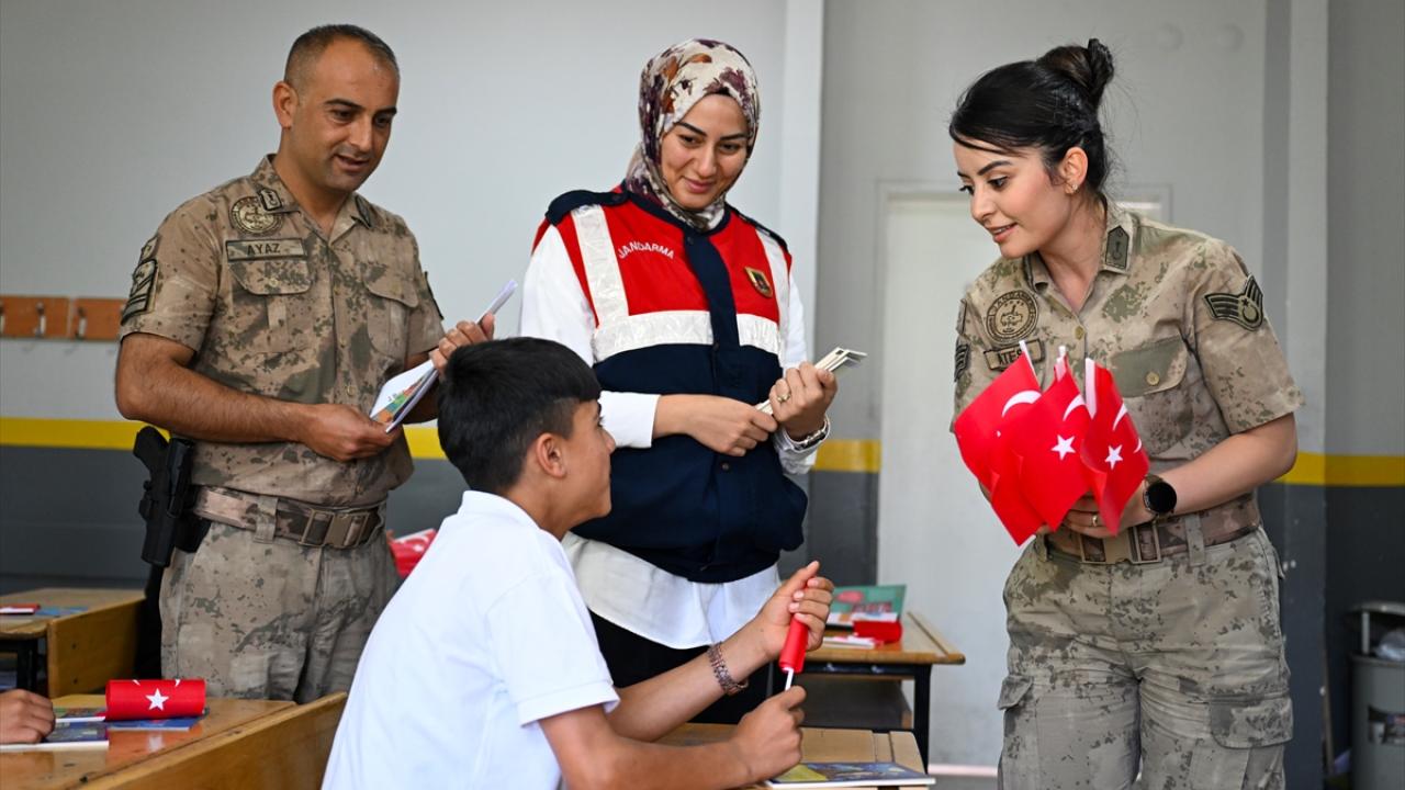 "Öğrencilerin sosyal medya kullanımında bilinçli davranmaları son derece önemli"