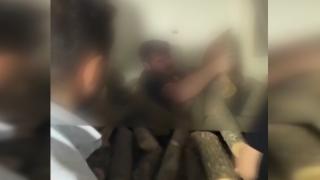 Odunların arasında yakalandı, polise sitem etti: Baştan bulsana