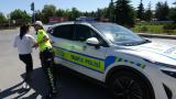 Geç kalan öğrencileri sınava polis ve jandarma ekipleri yetiştirdi
