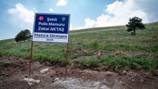 Şehit annesinin vasiyetini polisler yerine getirdi