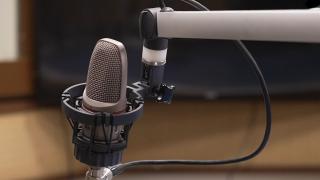 TRT'nin usta ismi ile radyoda seslendirmenin gücünü keşfedin