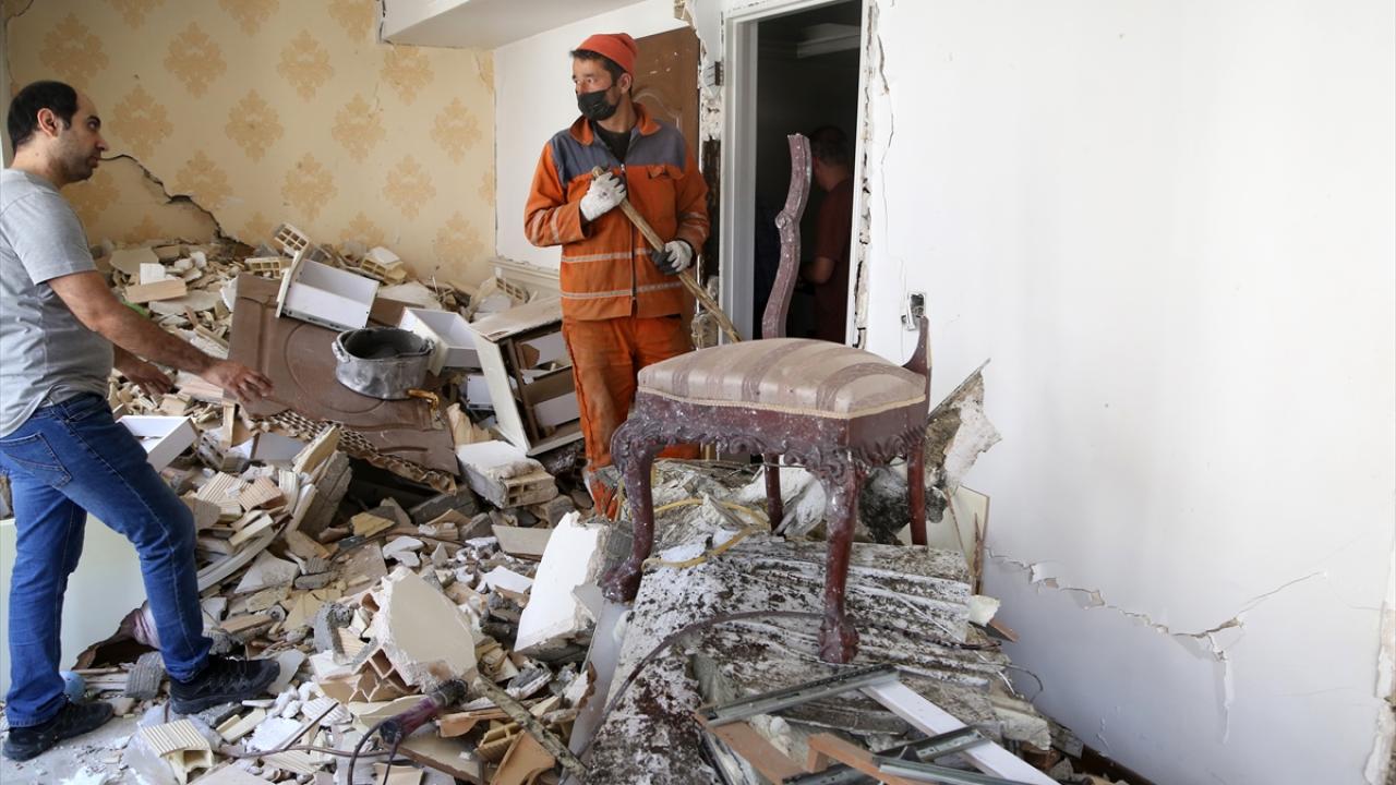 Tahran`dan ayrılan bazı siviller evlerine döndü