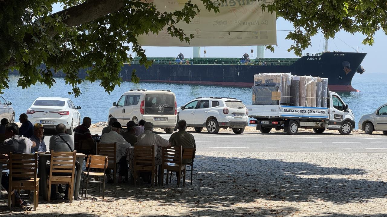 "Gemide yırtılma yoksa römorklarla kurtarmaya çalışacaklar"