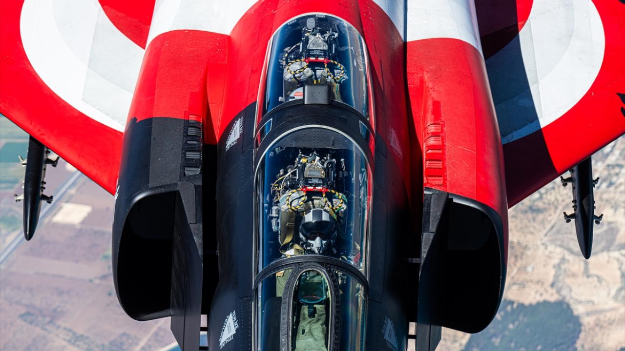 Filo savaş uçaklarına kesintisiz uçuş imkanı sağlıyor