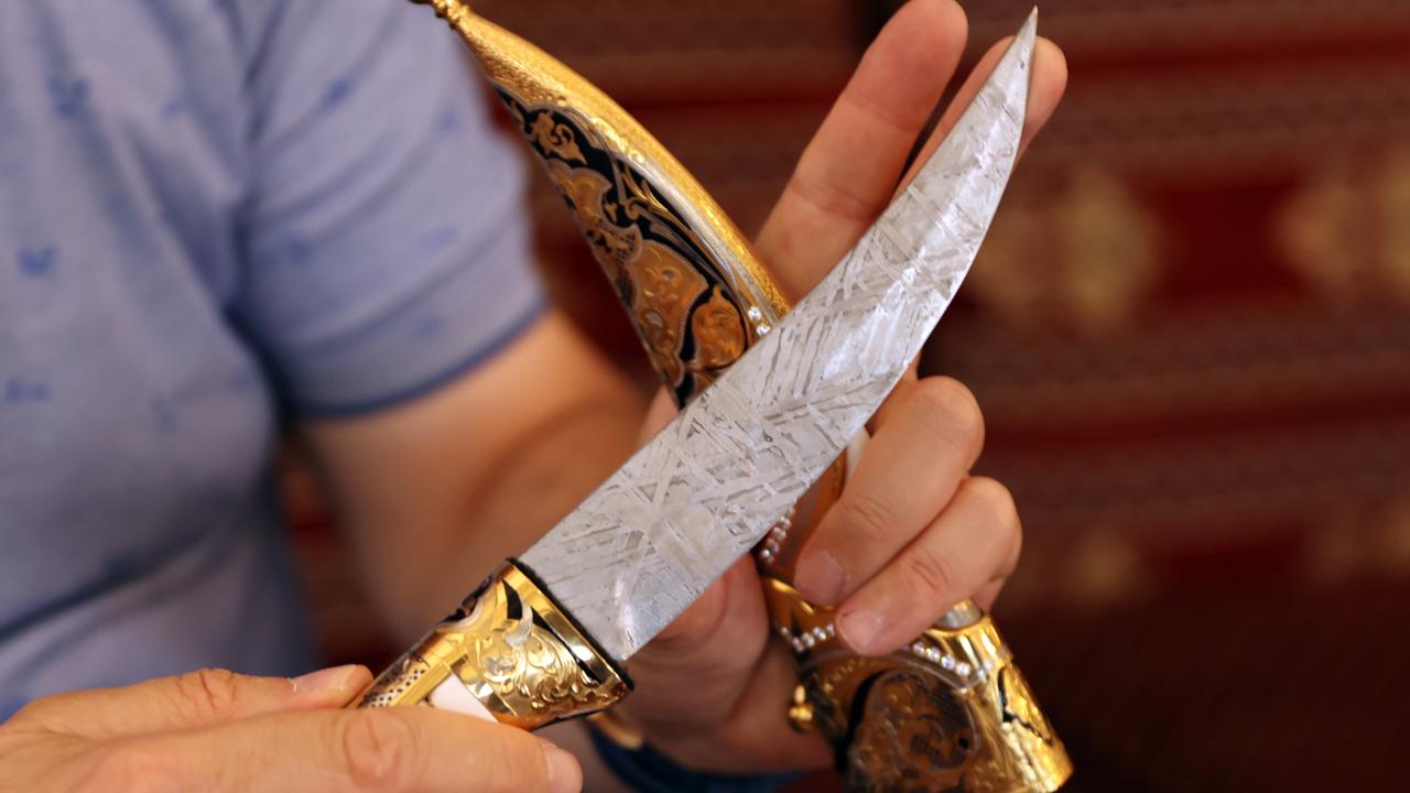 30 bin dolara bıçak, 750 dolara kolye