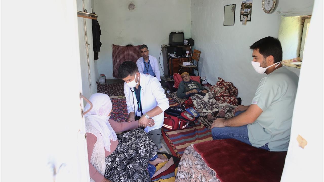 "Evde bakım hastalarına verilen çeşitli hizmetlerimiz var"