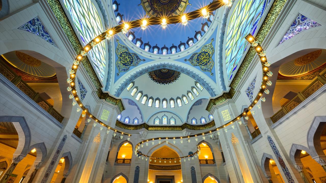 Preveze`de Haçlı Donanmasına karşı zafer elde etti