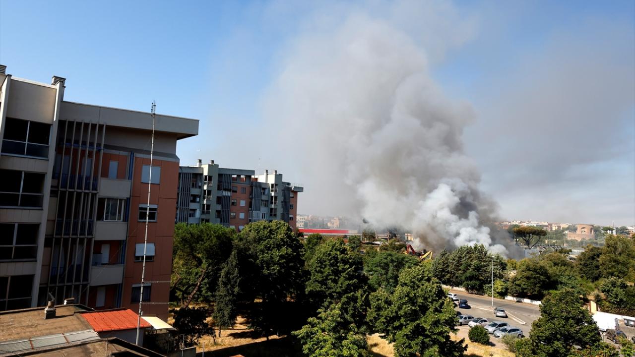 Roma'da bir akaryakıt istasyonundaki patlama: 21 kişi yaralı