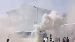 Sancaktepe'de seyir halindeki İETT otobüsü yandı