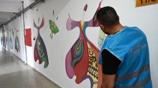 Osmaniye'de okul ve kamu binaları yükümlülerin eliyle güzelleşiyor