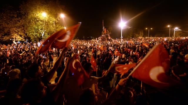 FETÖ'cü hainler ihanet planlarını kışlalarda yaptı