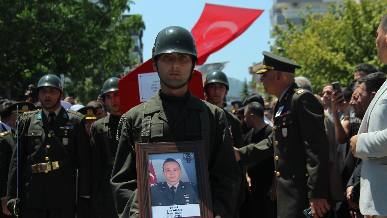 Şehit Üsteğmen Ege Akar