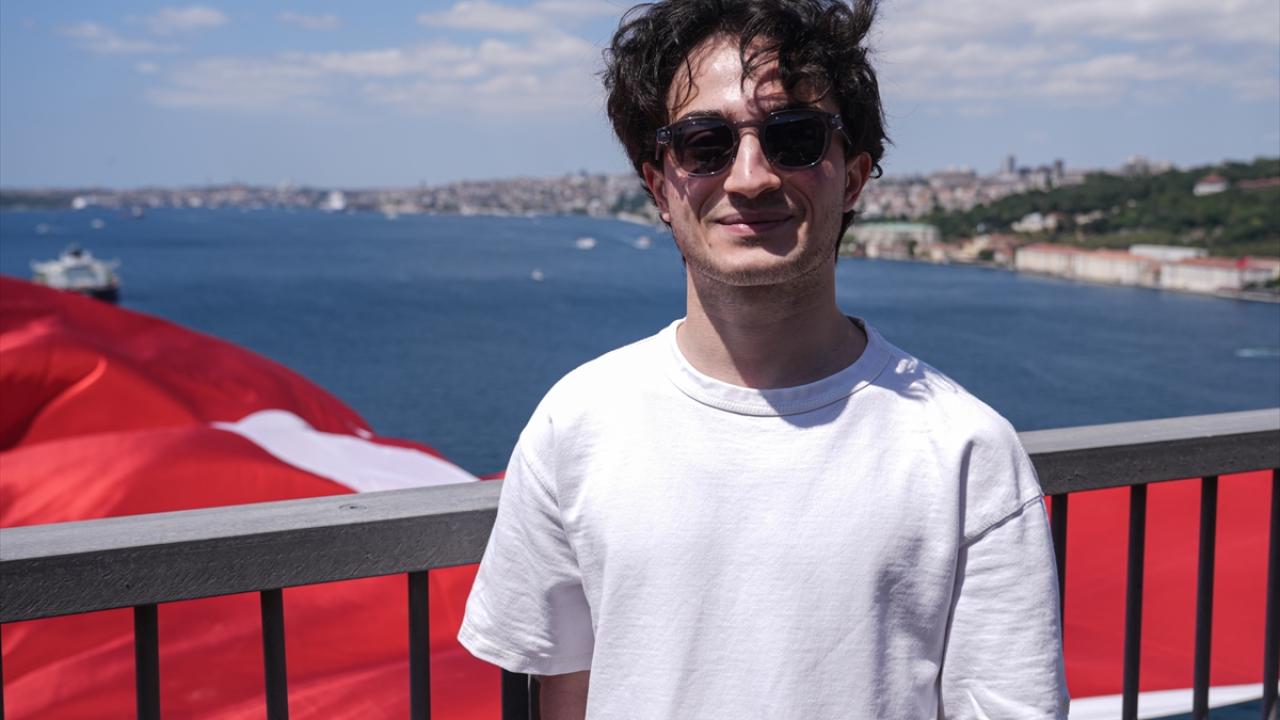 Köprüde şehit olan Karmil`in oğlu o geceyi anlattı