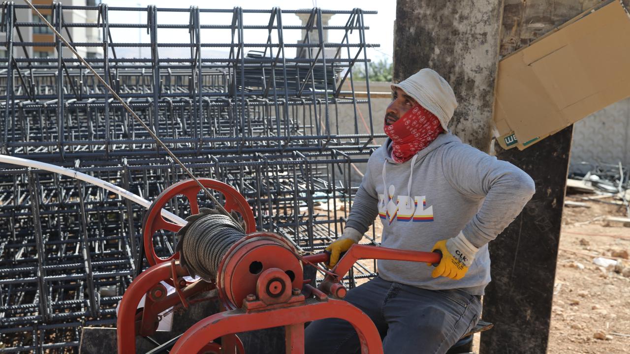 "Mesleğimiz gereği gölge olmayan yerde çalışıyoruz"