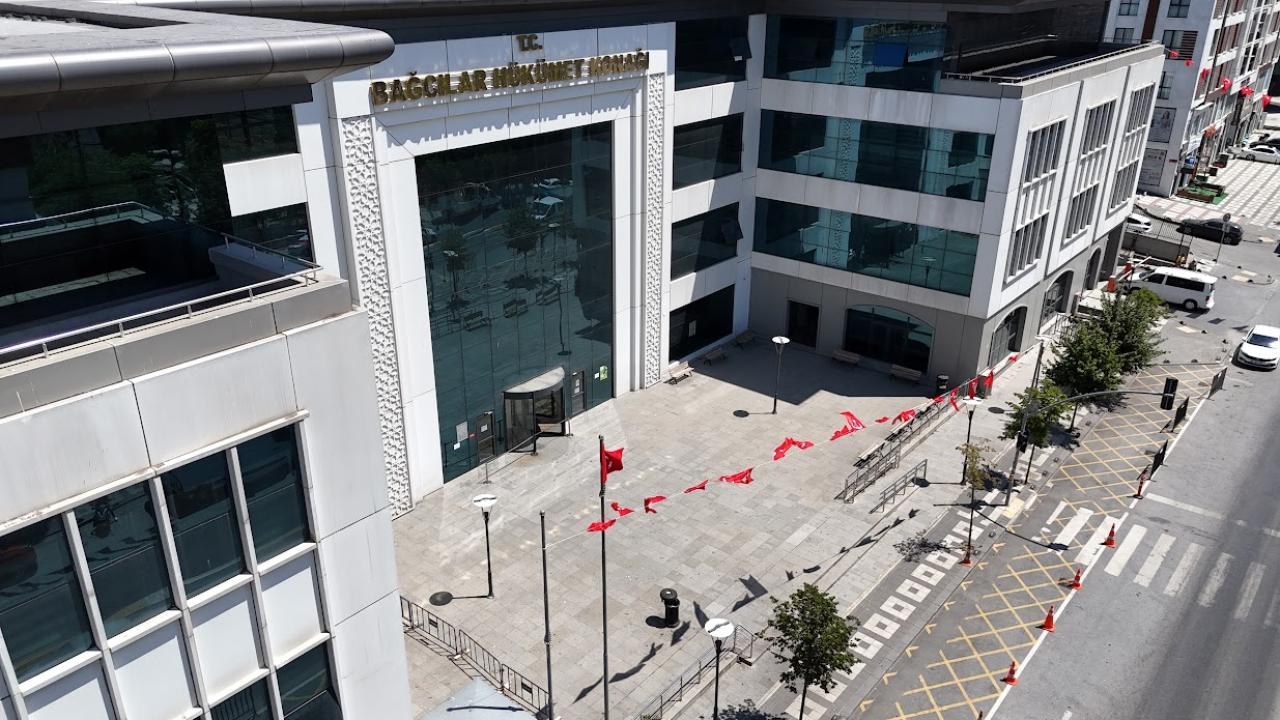 "Terörsüz Türkiye"ye ay yıldızlı bayraklarla destek