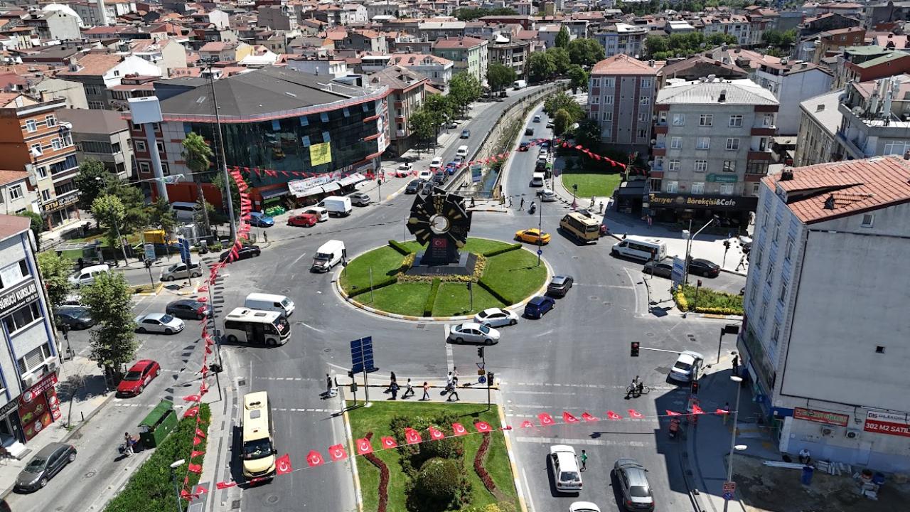 "Terörsüz Türkiye"ye ay yıldızlı bayraklarla destek