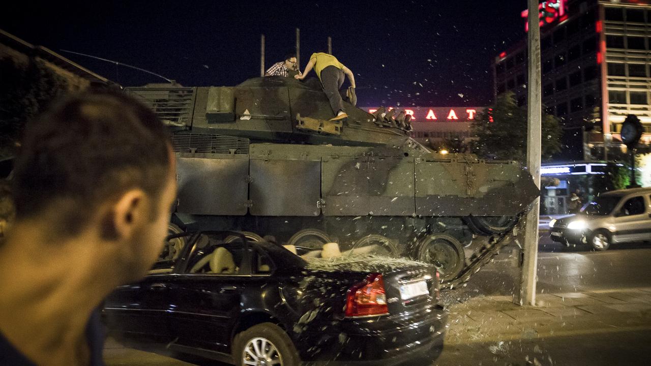 FETÖ'nün darbe girişiminin üzerinden 9 yıl geçti