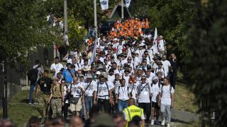 Srebrenitsa Soykırımı kurbanları anısına yapılan "Barış Yürüyüşü" başladı