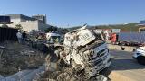 Kocaeli'de zincirleme trafik kazası: 5 ölü