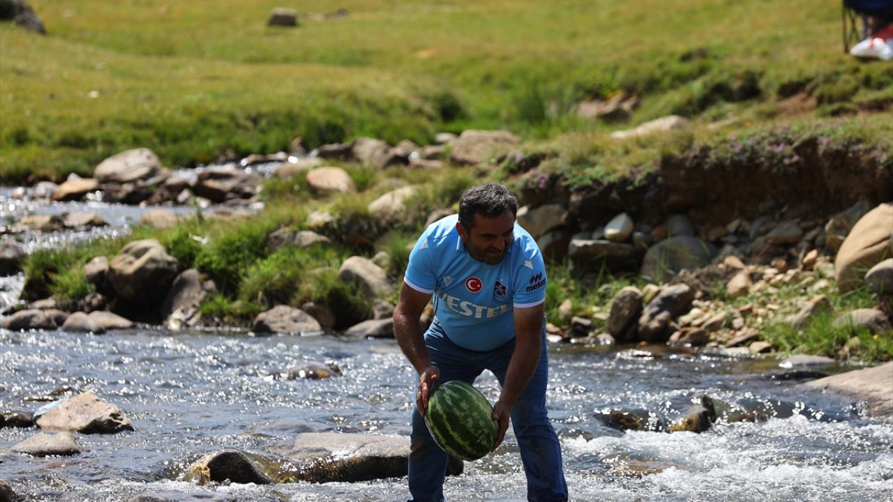 "Günün yorgunluğunu yaylalara gelip atıyoruz"