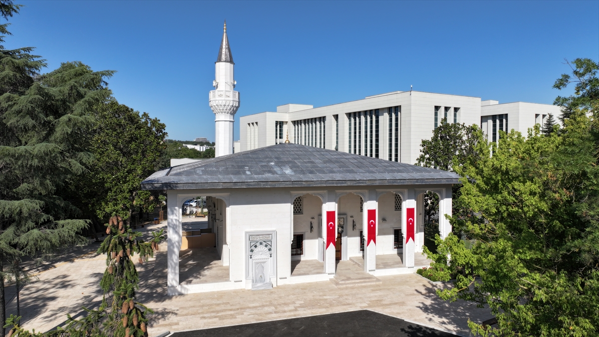 MSÜ Rektörlüğü Yerleşkesi Camii