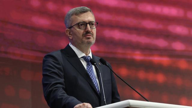 Burhanettin Duran: Geleceğimize kasteden yapılara geçit vermeyeceğiz haber görseli