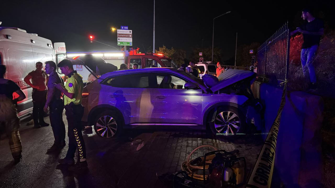 Bursa'da kaza: 2'si ağır 8 kişi yaralandı