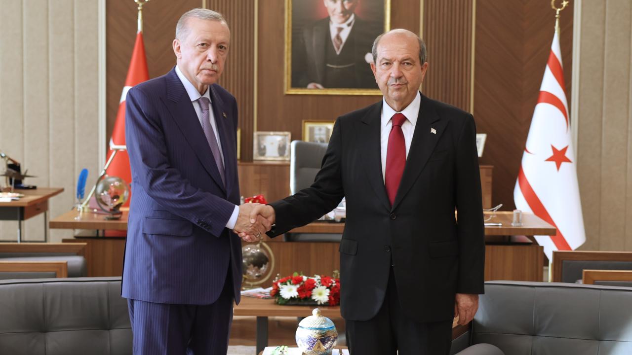 Cumhurbaşkanı Erdoğan, KKTC Cumhurbaşkanı Tatar ile görüştü
