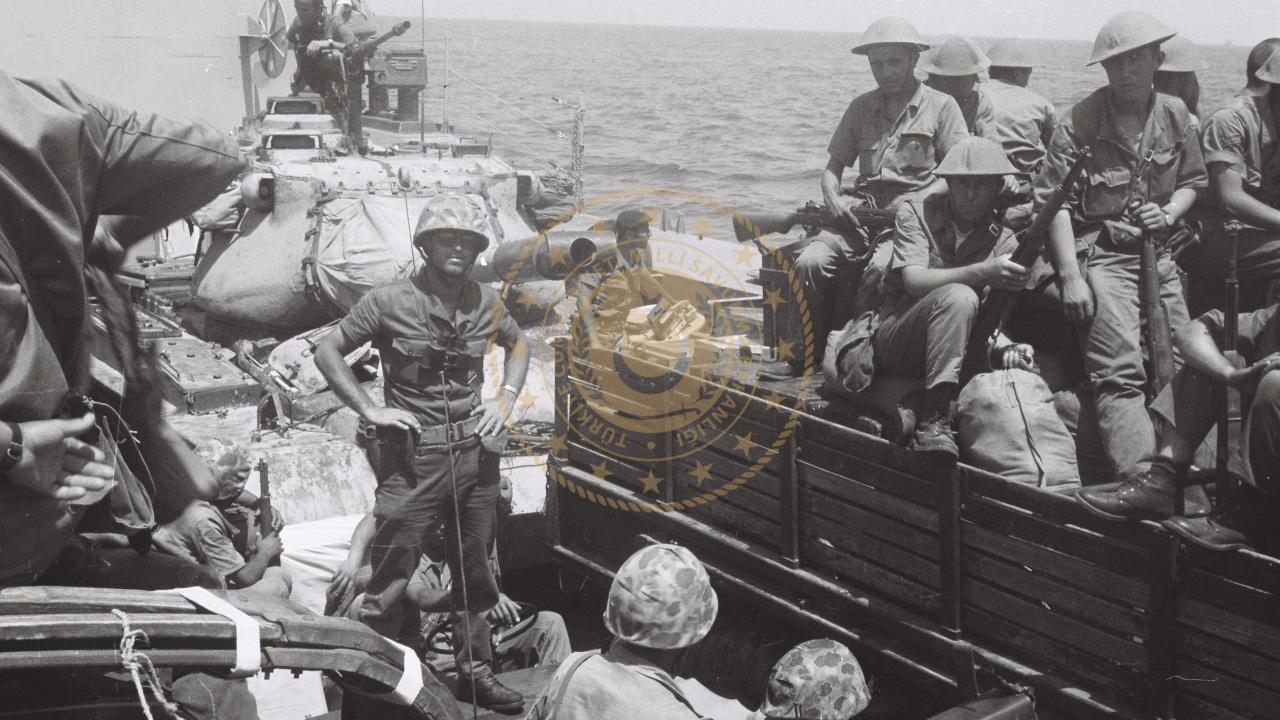 Kıbrıs Barış Harekatı'ndan ilk kez yayınlanan fotoğraflar