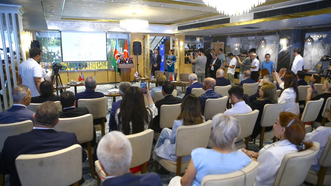 TürkiyeAzerbaycan Kardeşlik Forumu düzenlendi