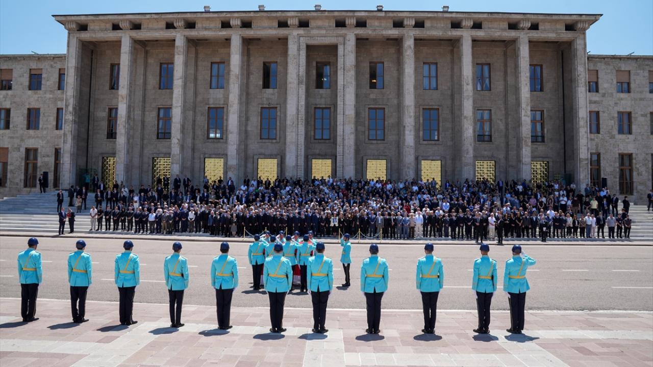 Eski CHP Genel Başkanı Öymen için Meclis'te tören düzenlendi