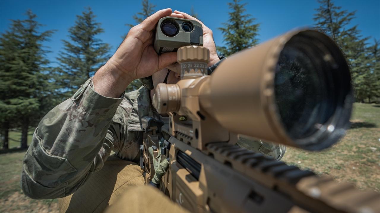 Eğitimler gerçeği aratmıyor