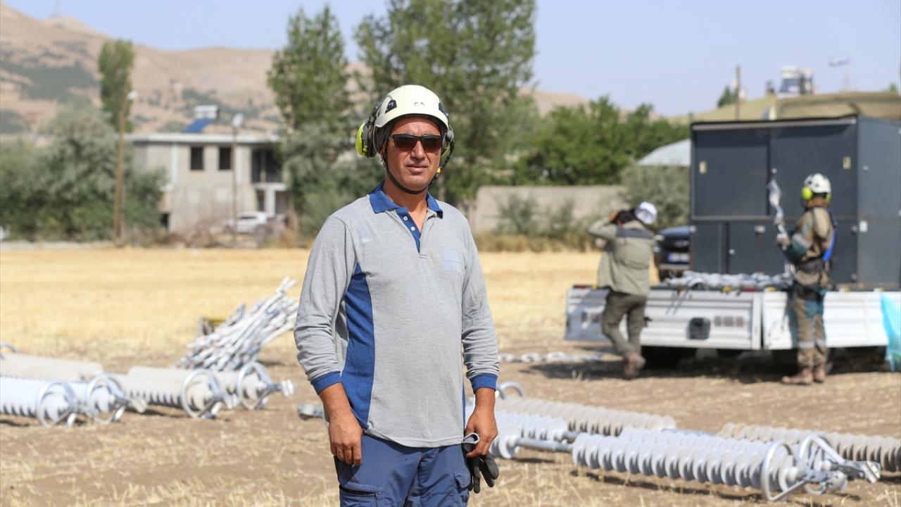 "Enerjiyi kesmeden canlı bakım faaliyeti yürütüyoruz"