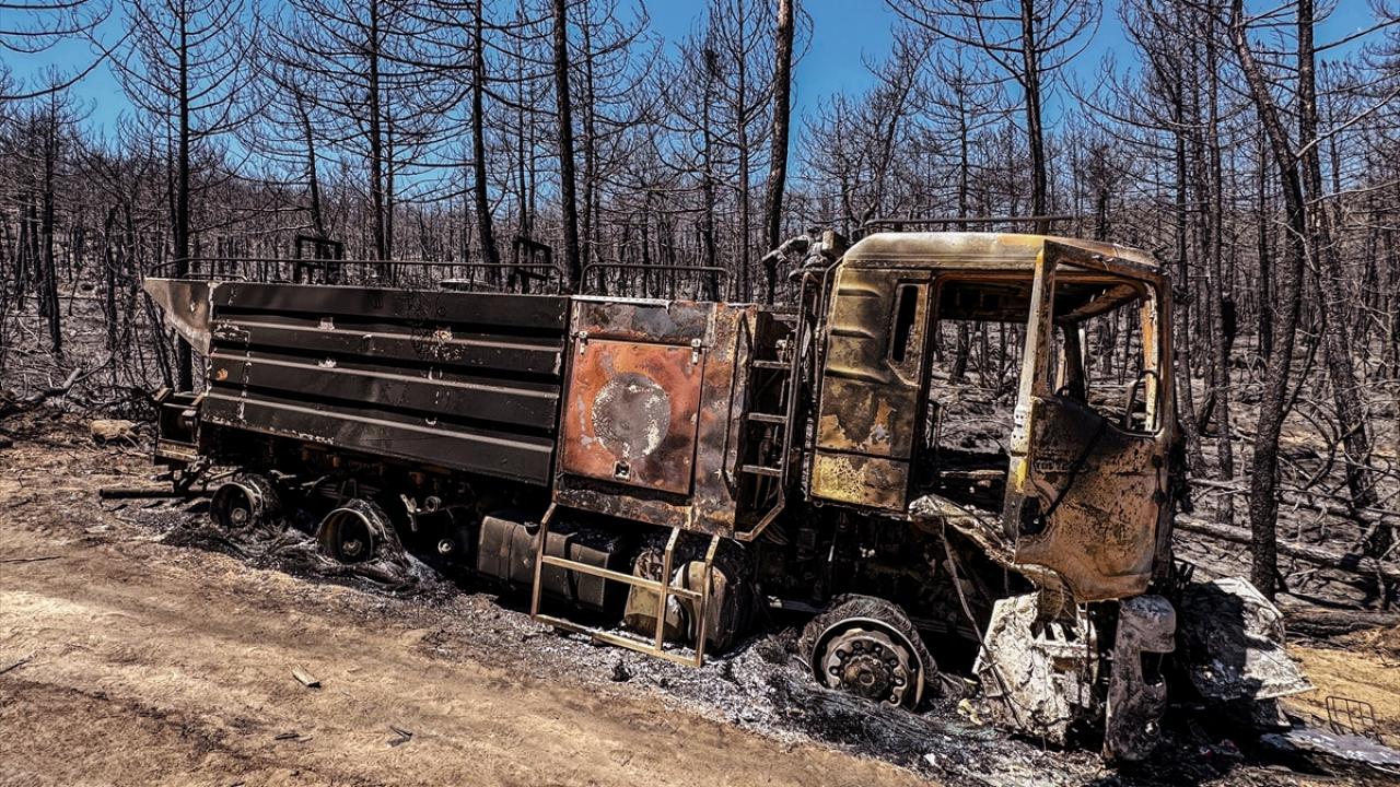 Afyonkarahisar'daki yangının neden olduğu tahribat görüntülendi